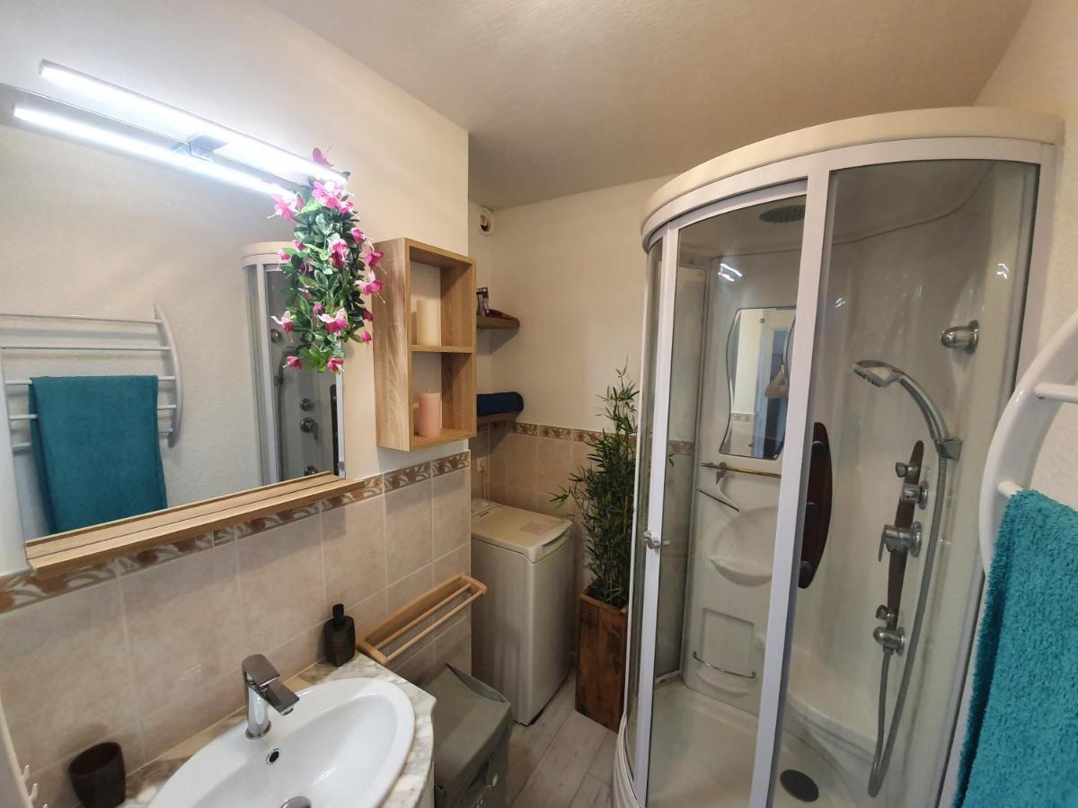 L'Exotique ! Lägenhet Gréoux-les-Bains Exteriör bild